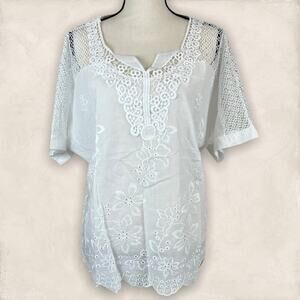 Lacey white top